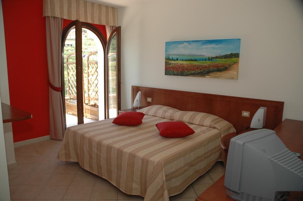 Agriturismo L'Arca Di Anna Brambilla Belvedere Marittimo Room photo